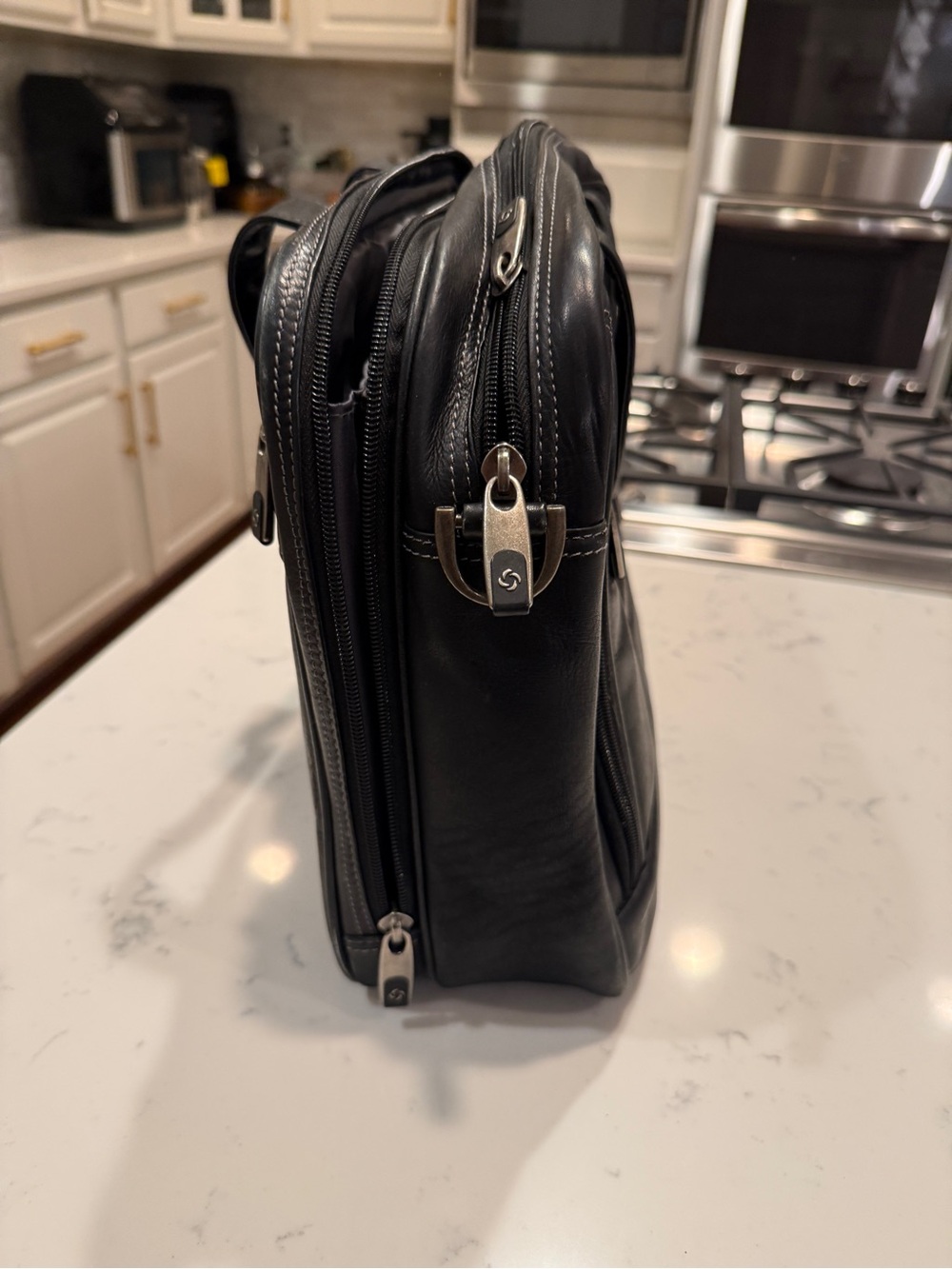 Samsonite Black Genuine Leather Laptop Briefcase Business Messenger Bag 16.5” - Picture 4 of 14